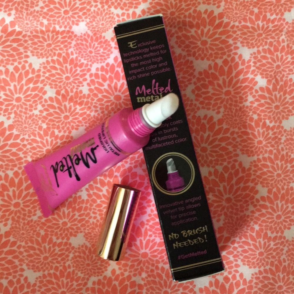Too Faced Melted Metal lipstick in Dream House